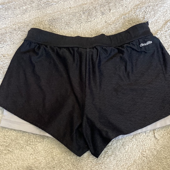 Athletic shorts with spandex - Picture 4 of 4